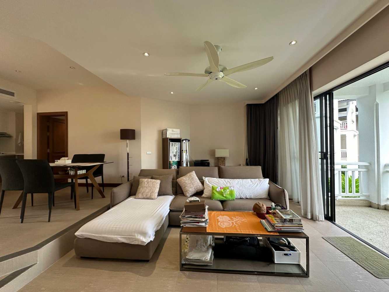 Property image - full photo 2