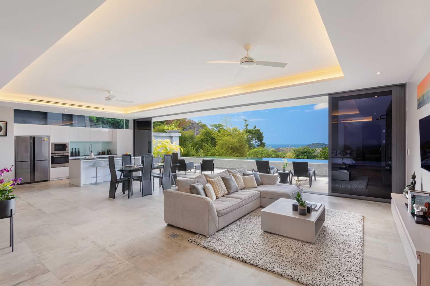 Property image - full photo 8