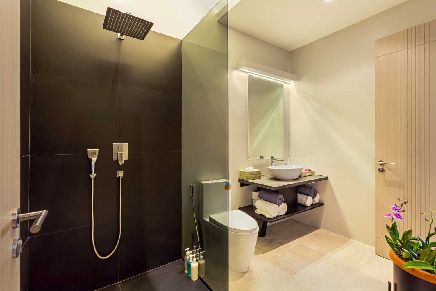 Property image - full photo 25