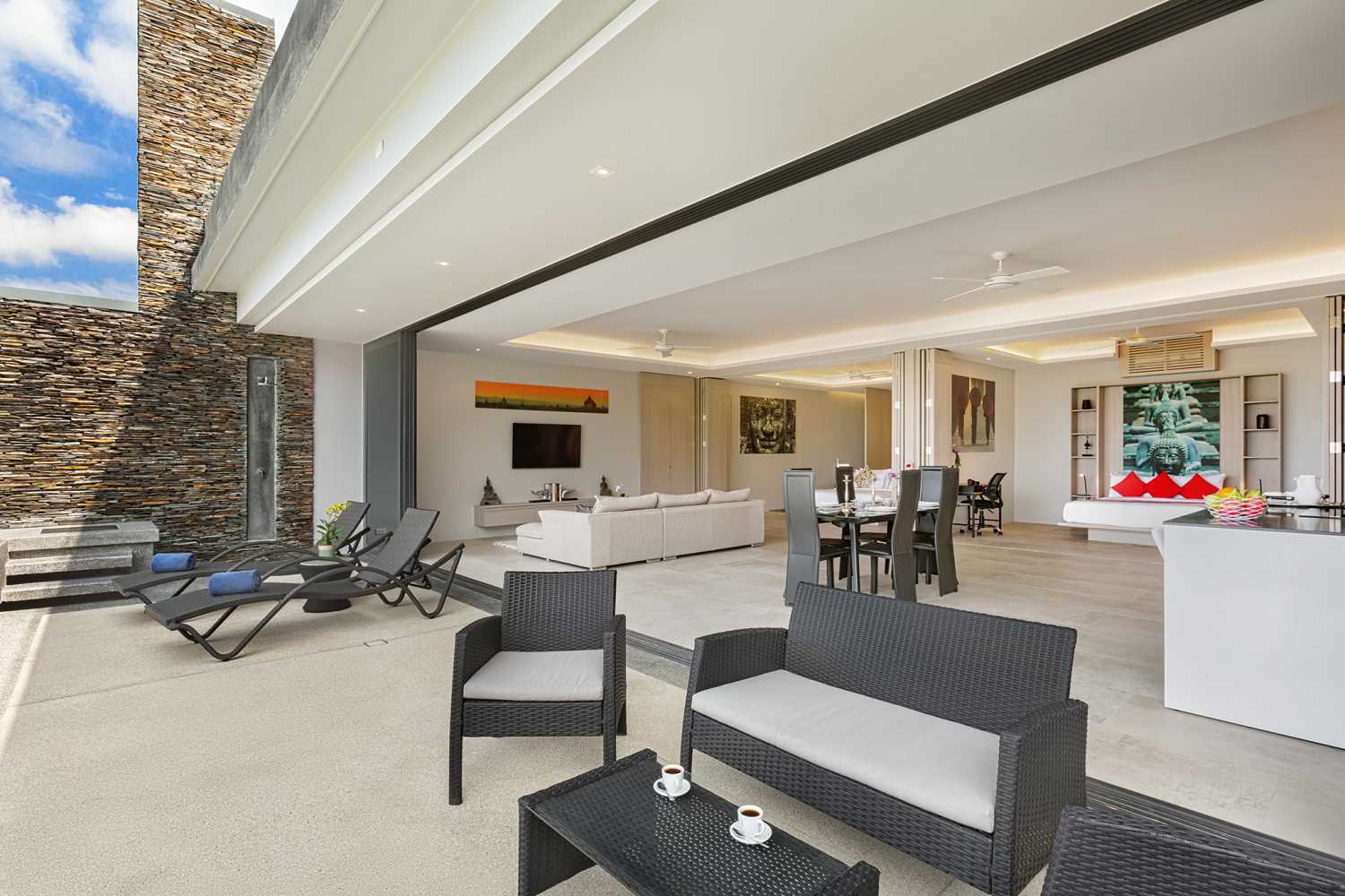 Property image - full photo 10