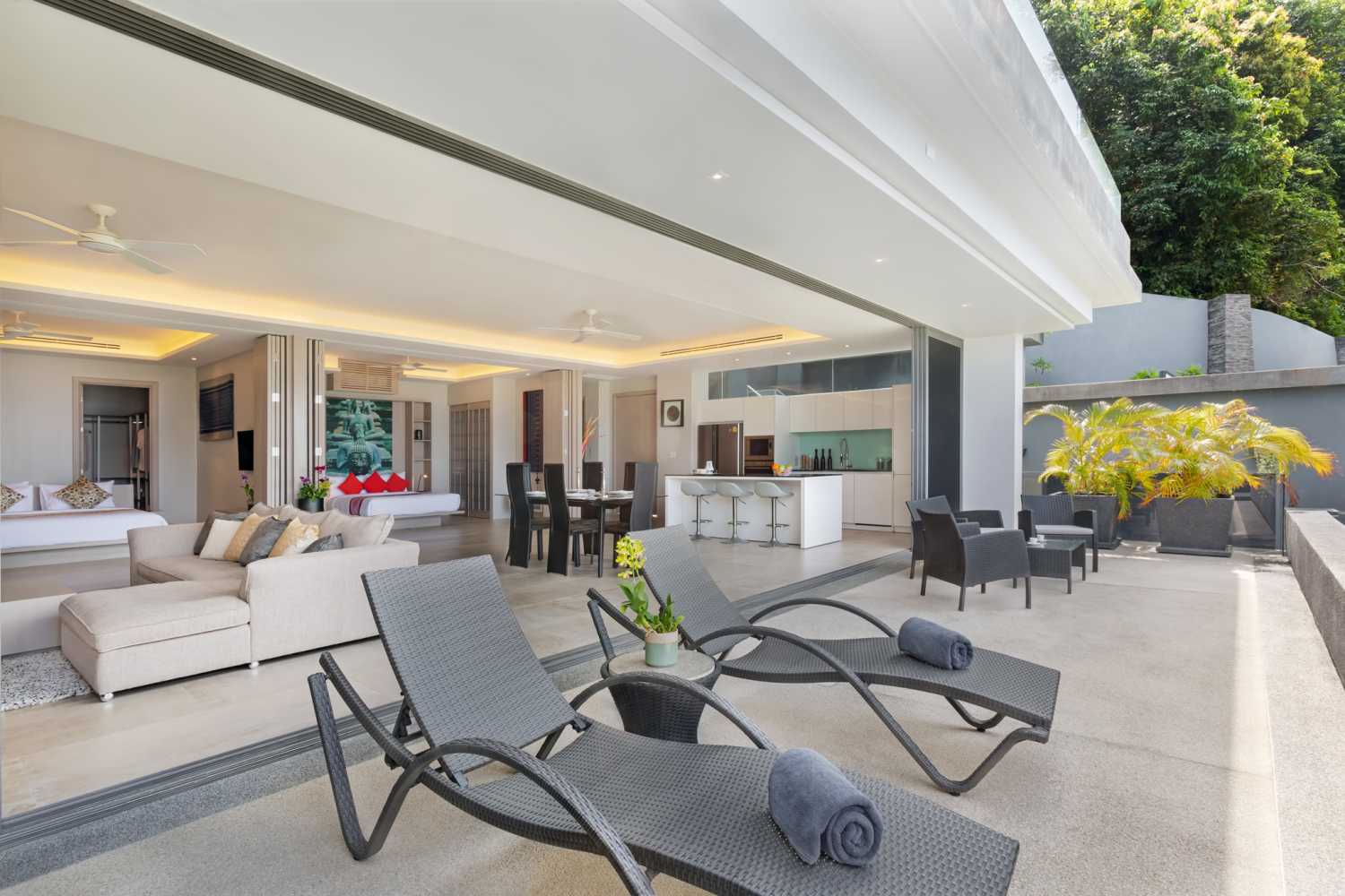 Property image - full photo 11