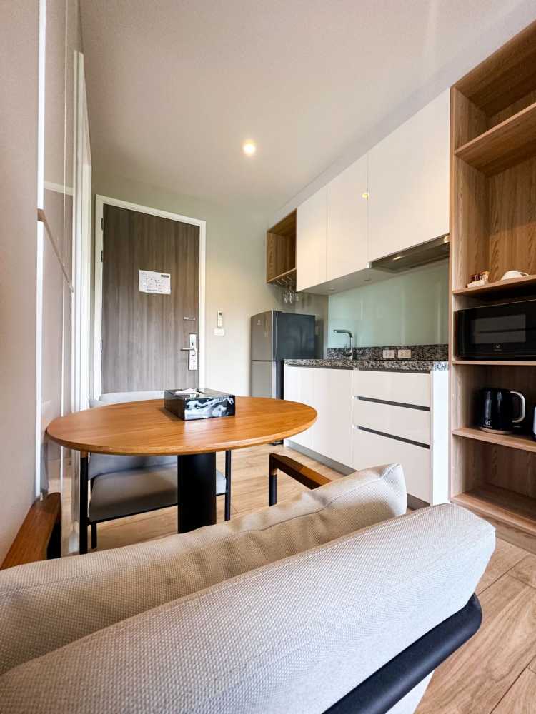 Property image - full photo 2
