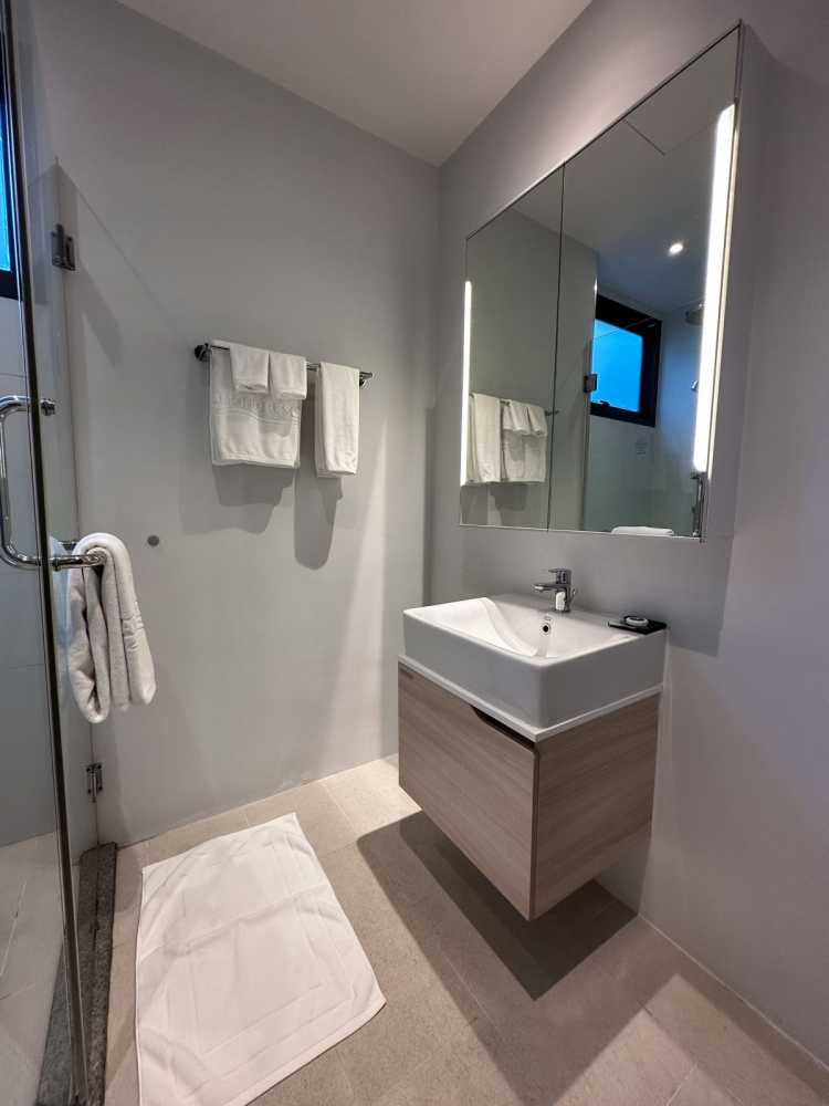 Property image - full photo 6