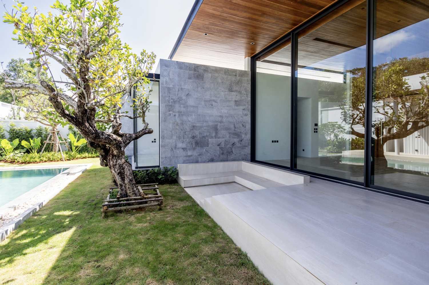Property image - full photo 49