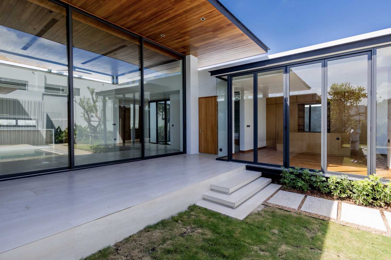 Property image - full photo 50
