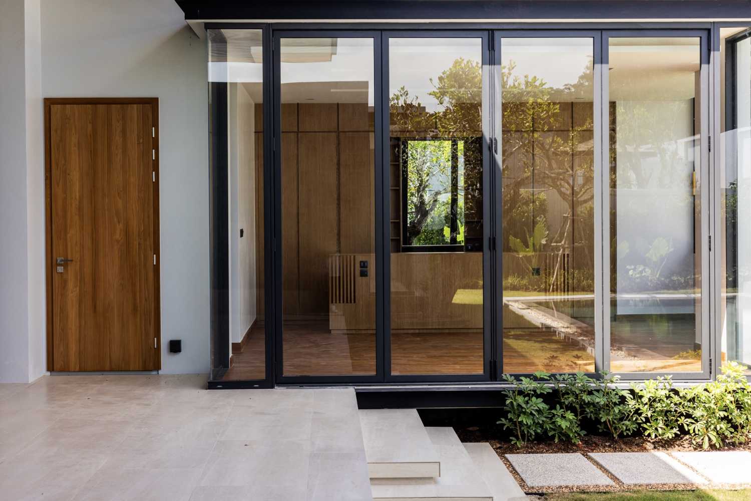 Property image - full photo 73