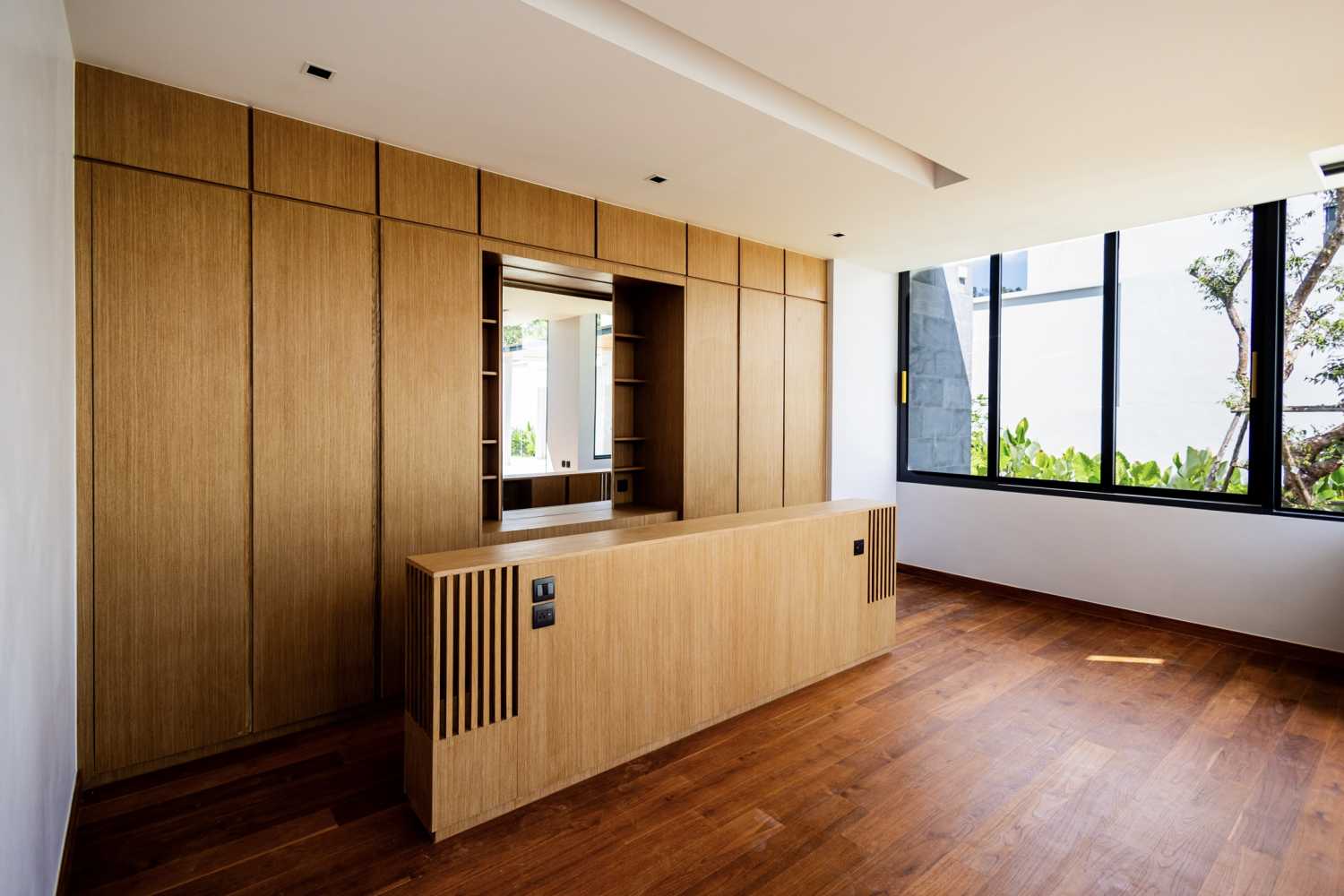 Property image - full photo 40