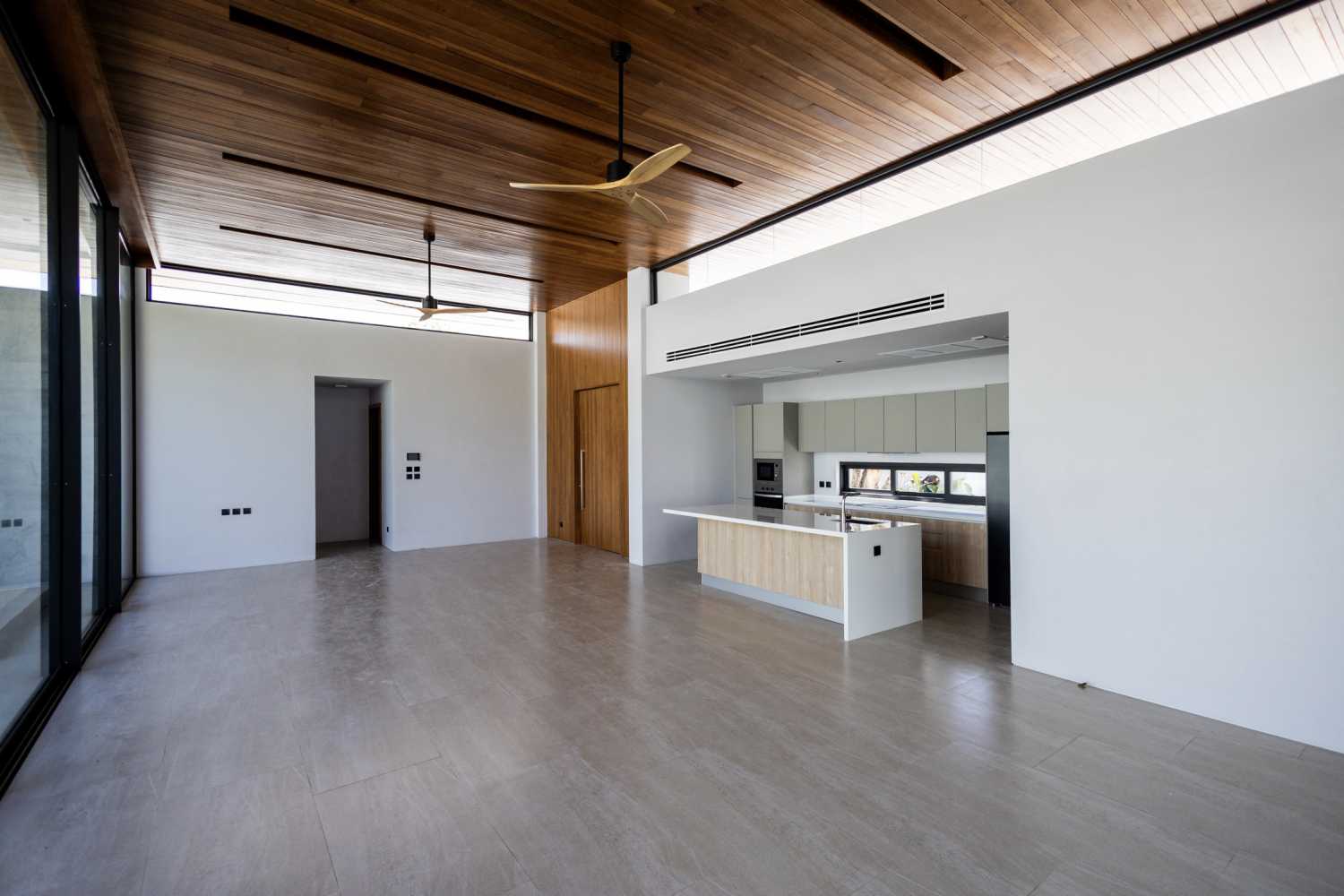 Property image - full photo 18