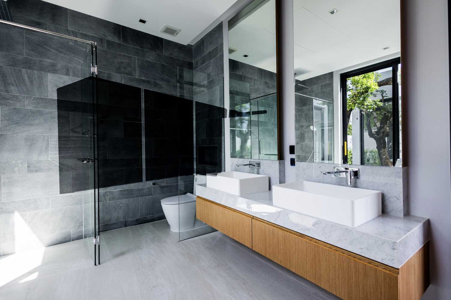 Property image - full photo 35