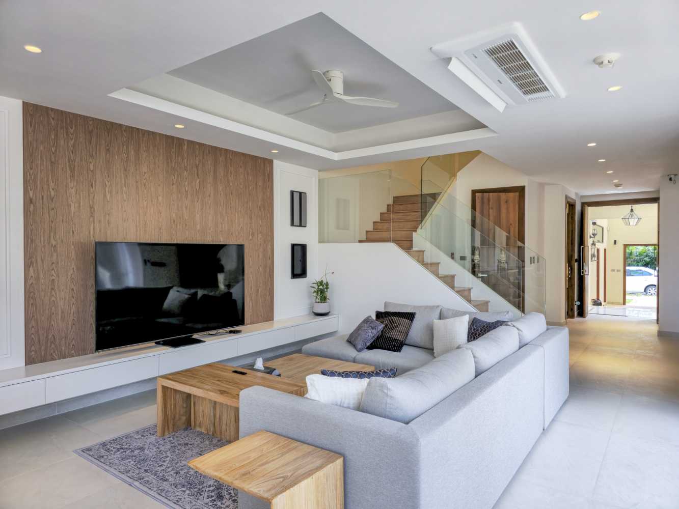 Property image - full photo 5
