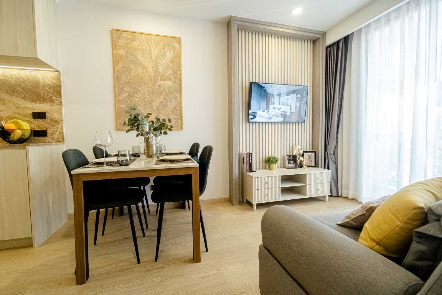 Property image - full photo 3