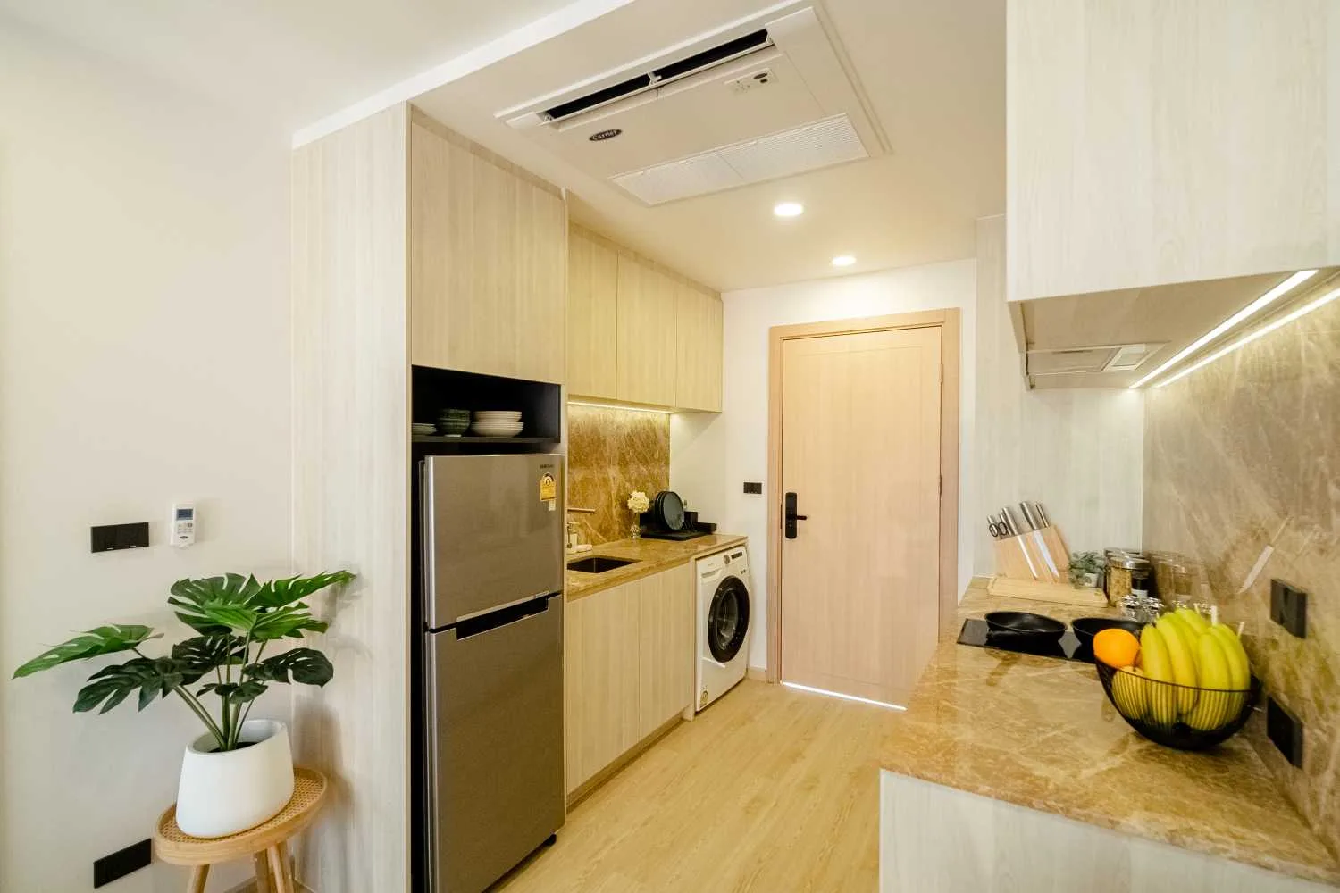 Property image - full photo 3