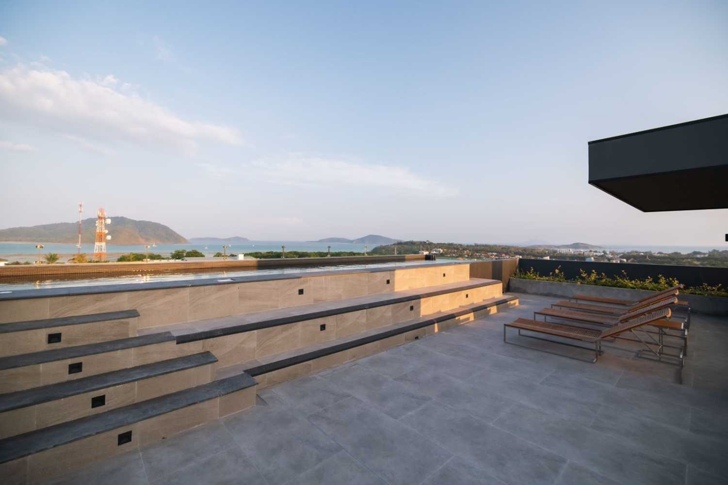 Property image - full photo 16