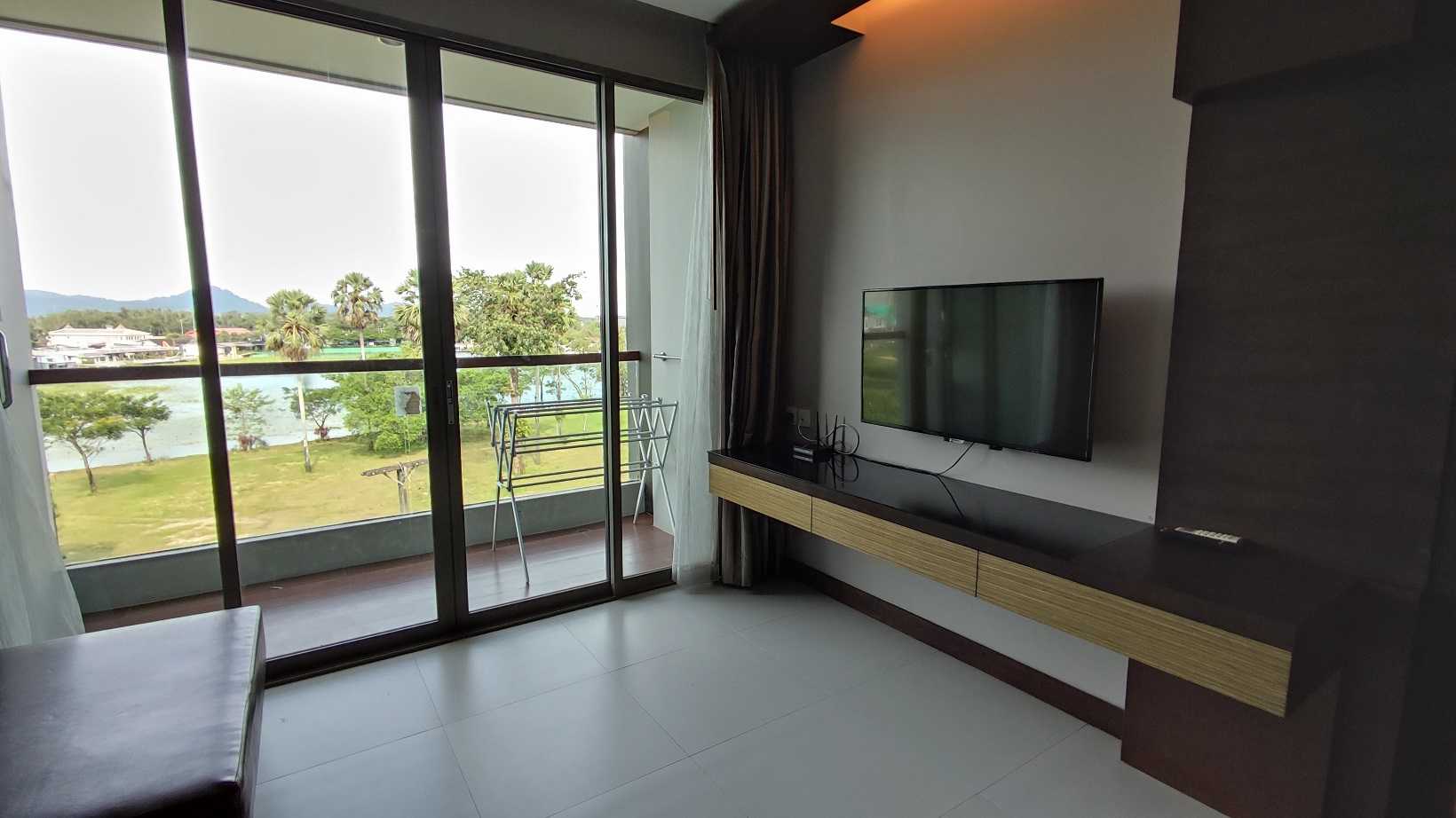 Property image - full photo 4