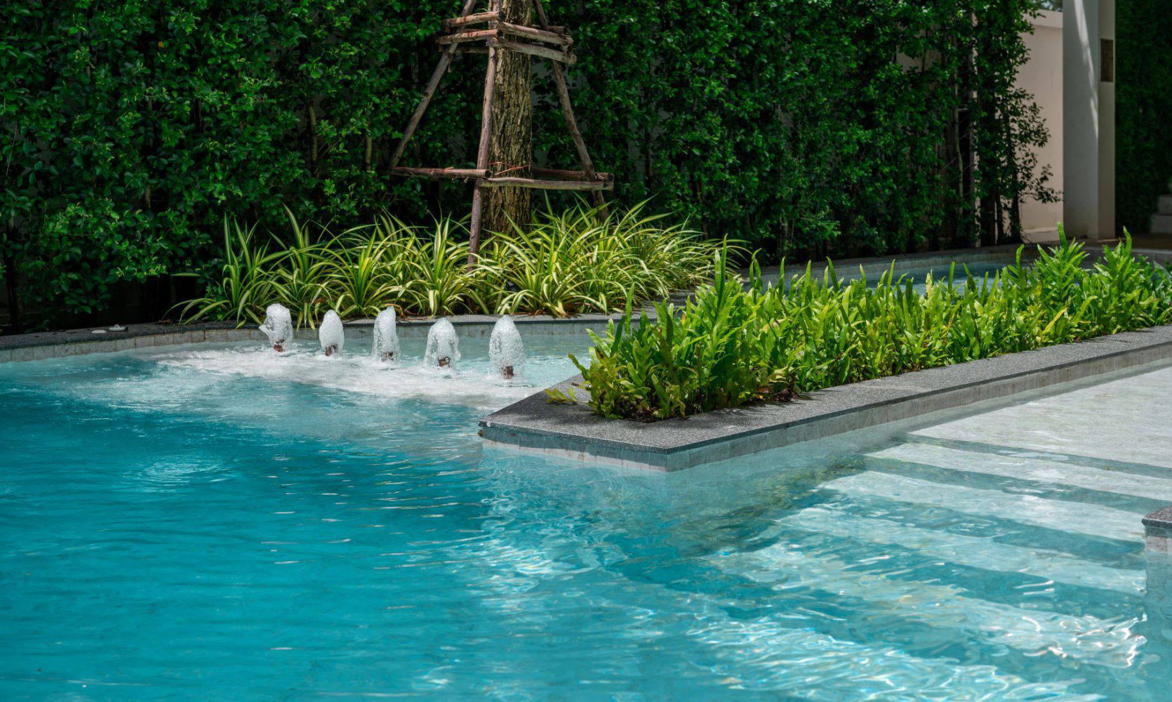 Property image - full photo 8