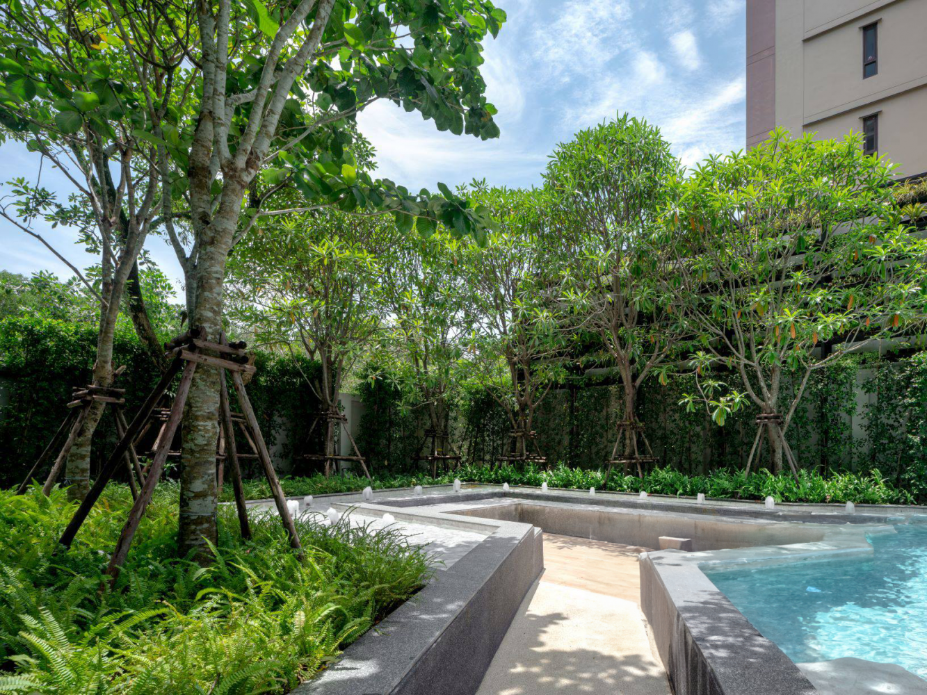 Property image - full photo 10