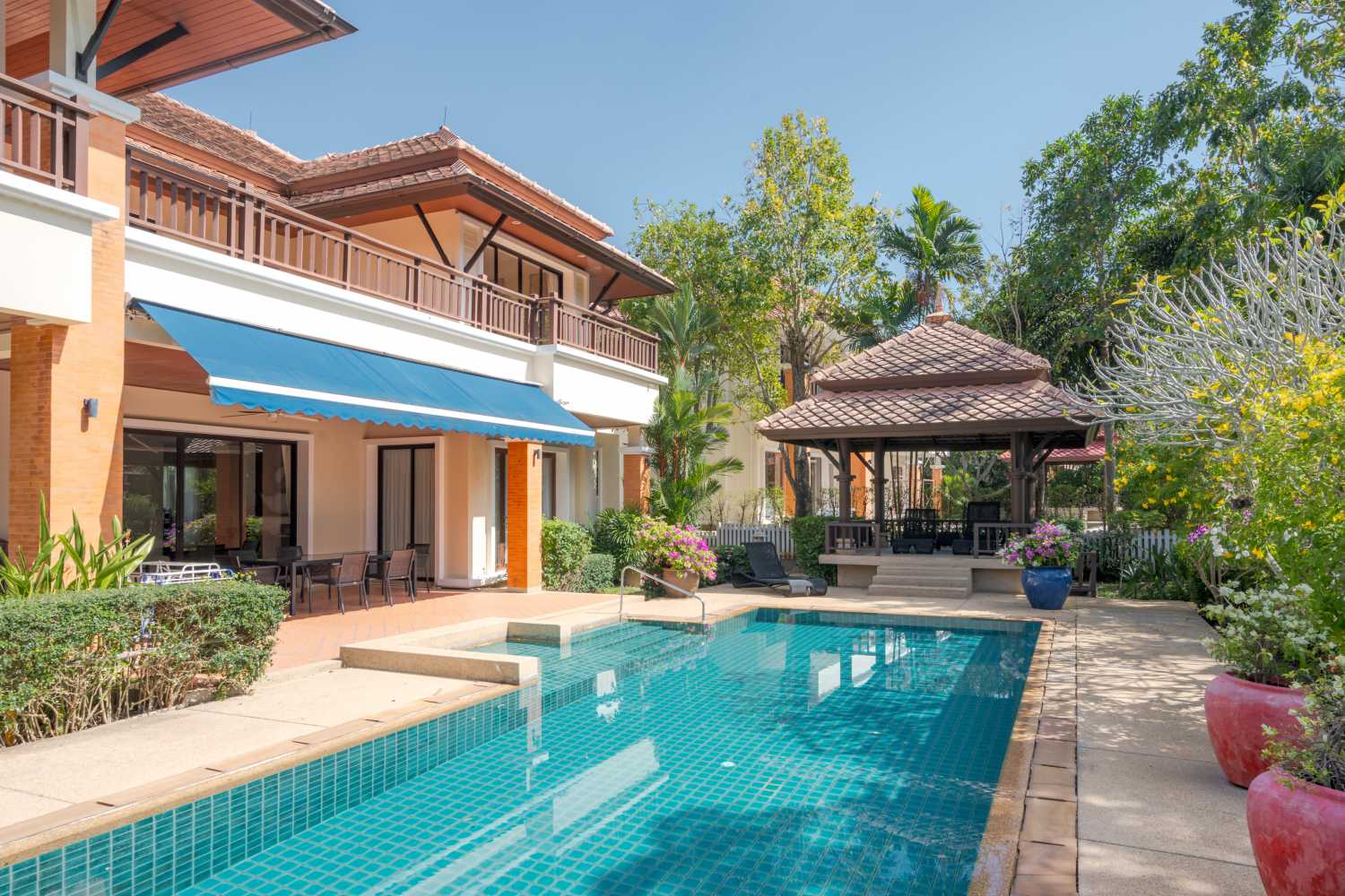 Property image - full photo 23