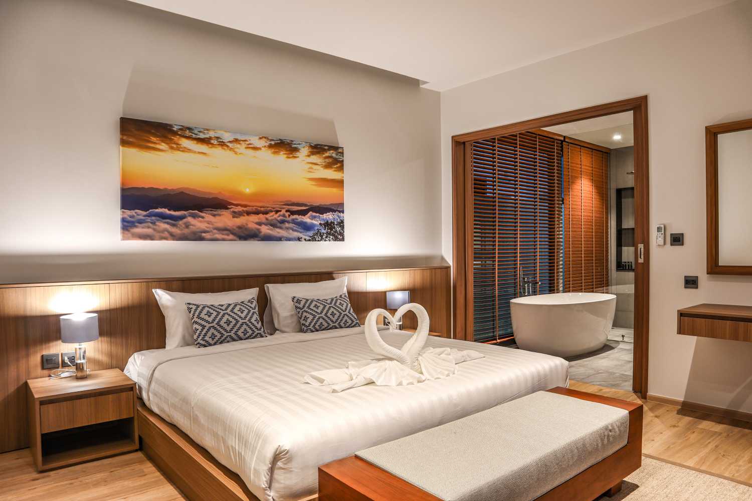 Property image - full photo 4