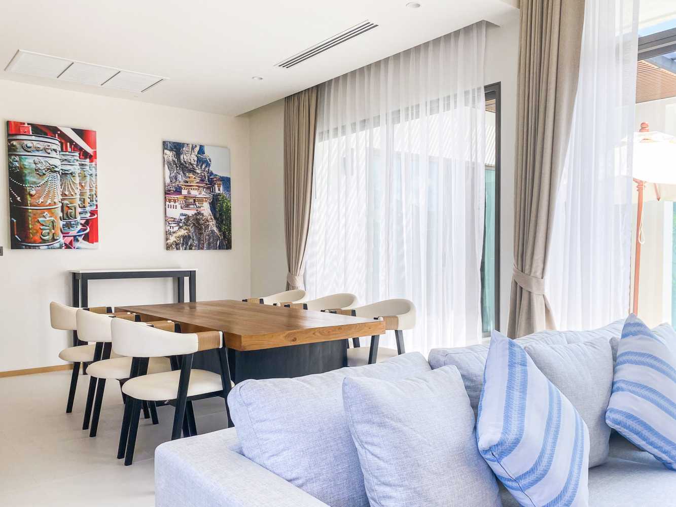 Property image - full photo 2