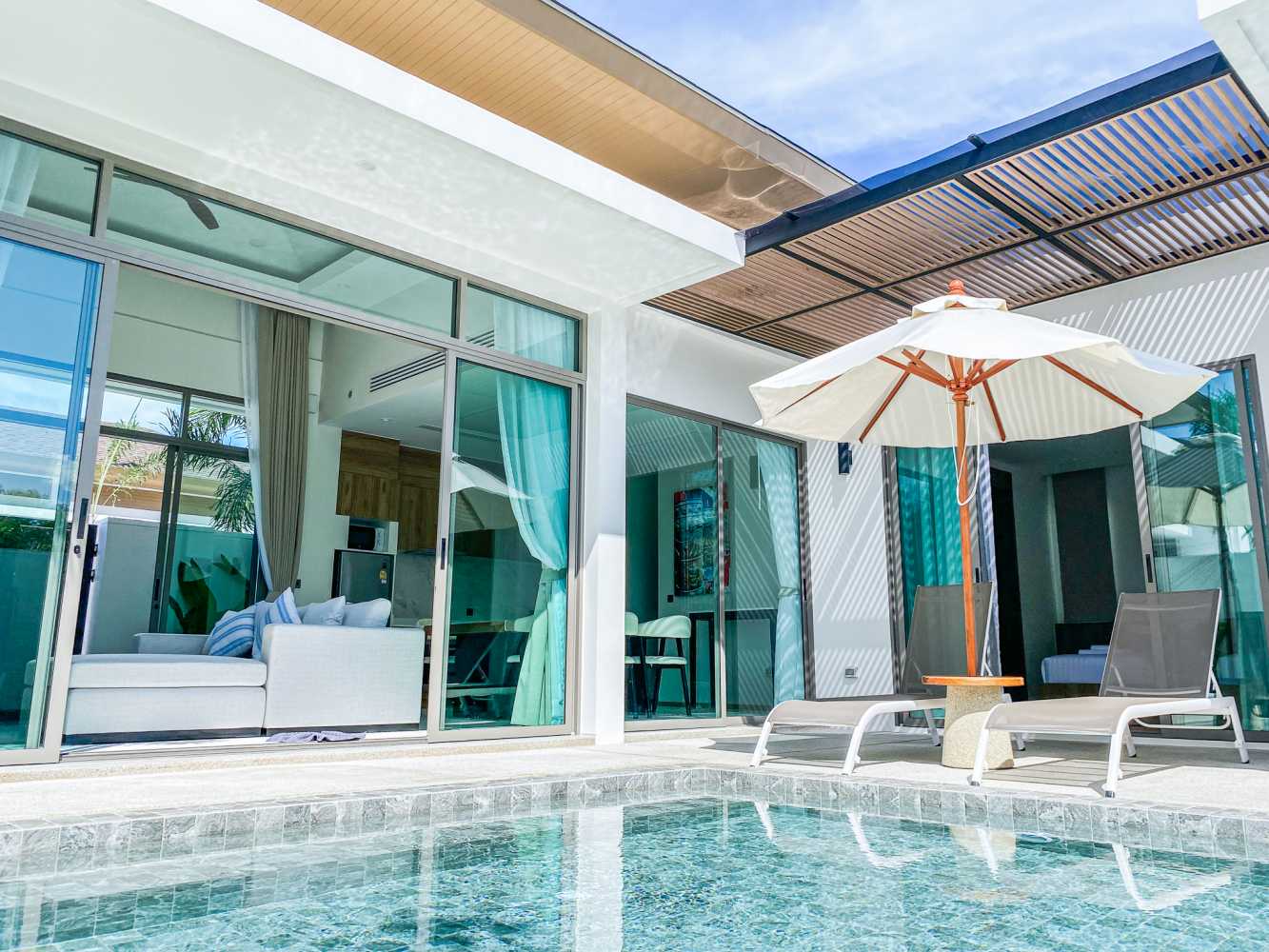 Property image - full photo 15