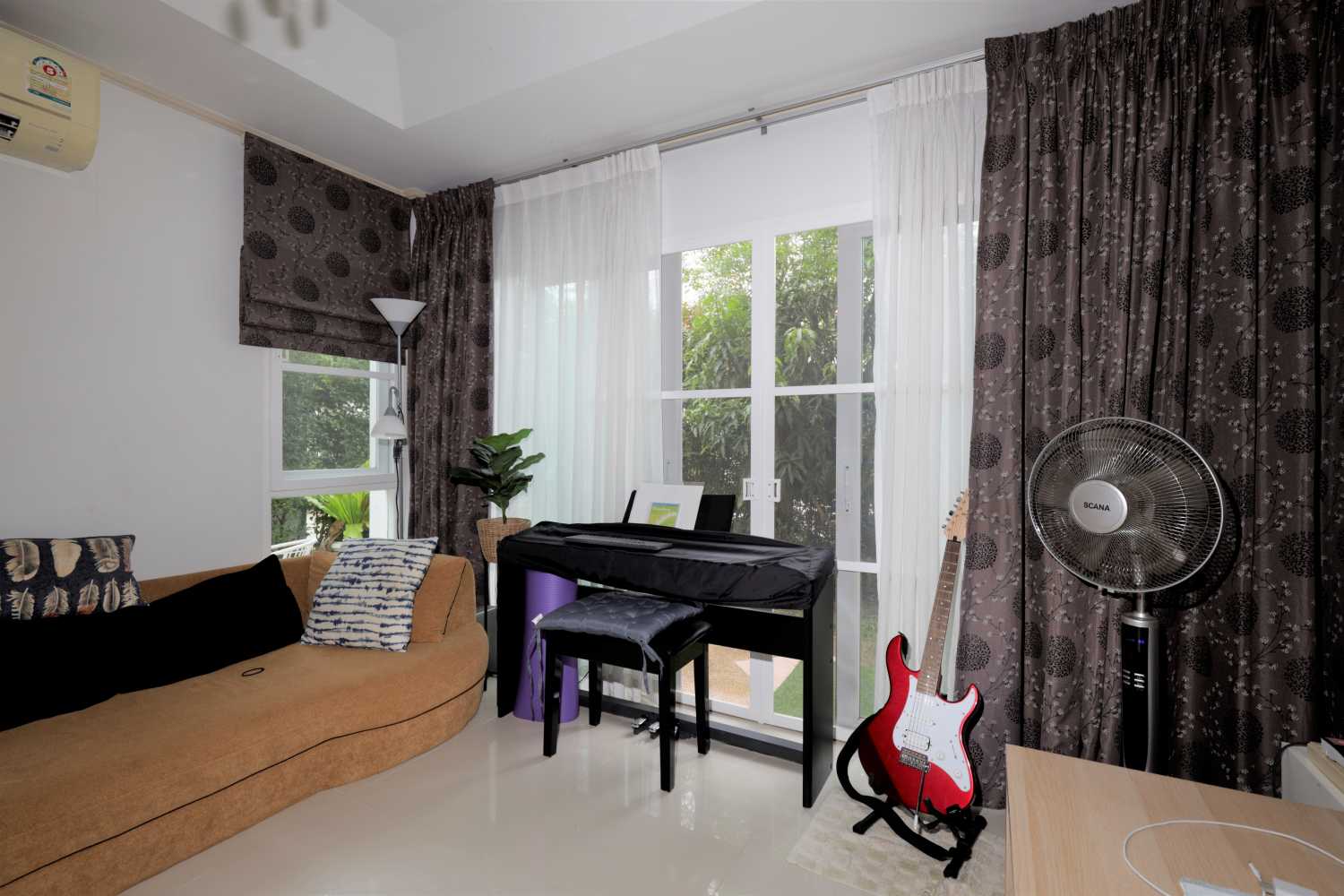 Property image - full photo 19