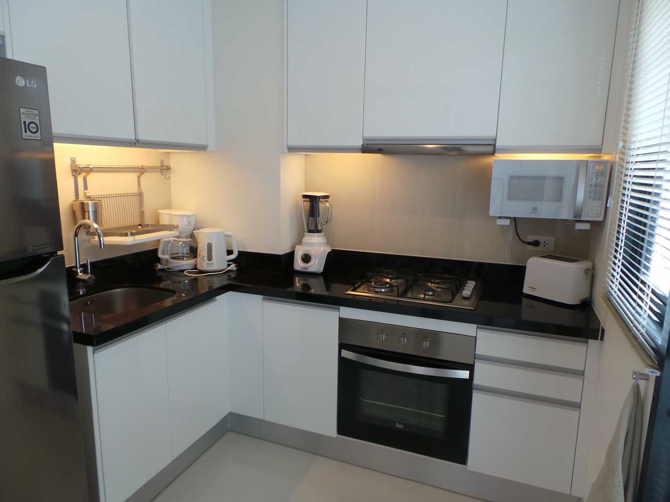 Property image - full photo 3