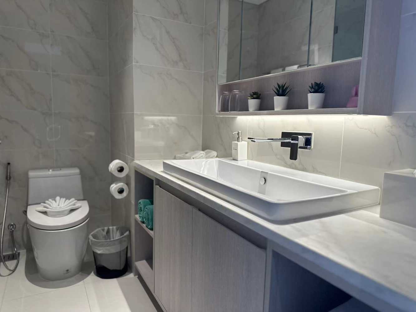 Property image - full photo 9