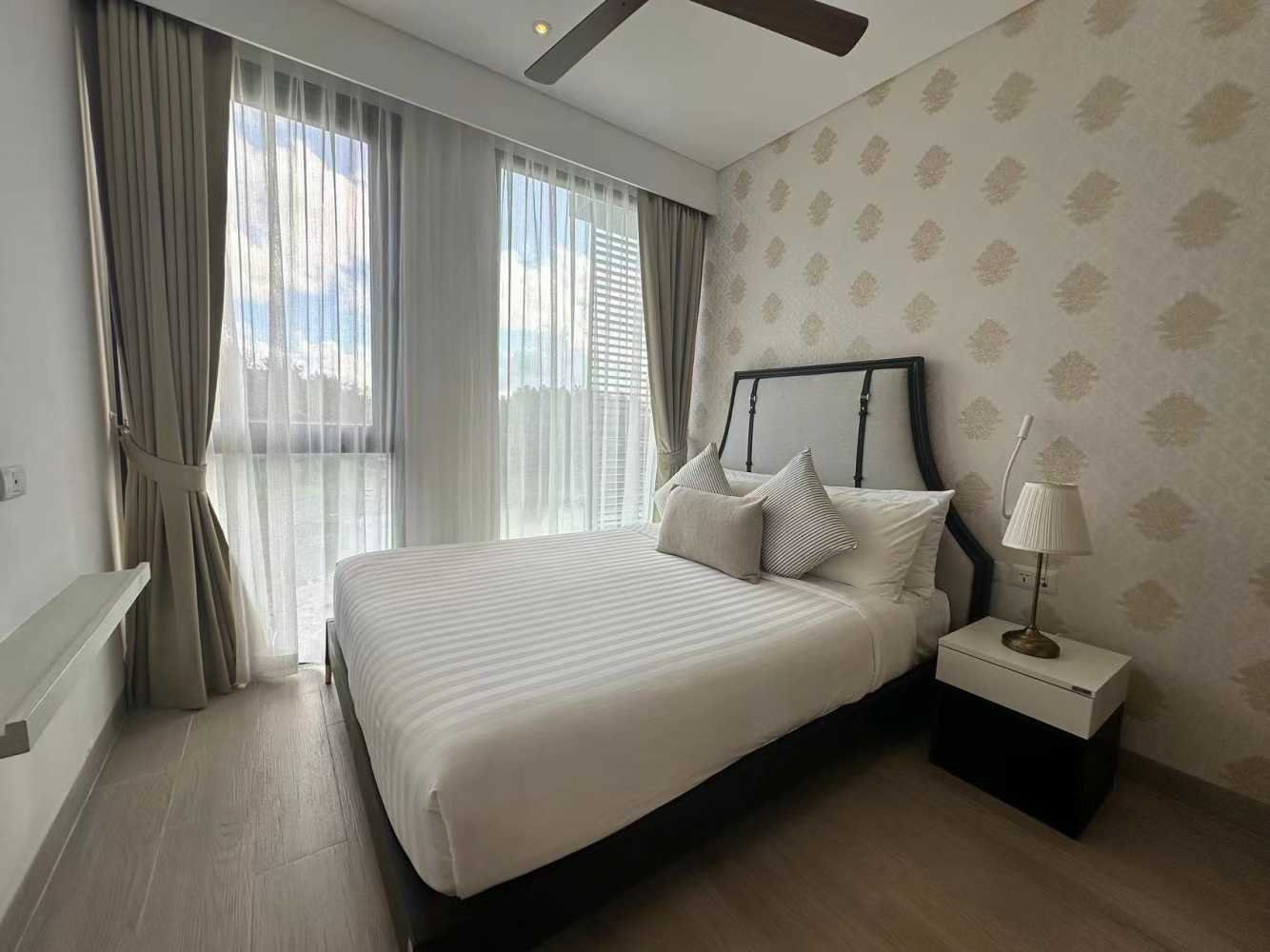 Property image - full photo 11