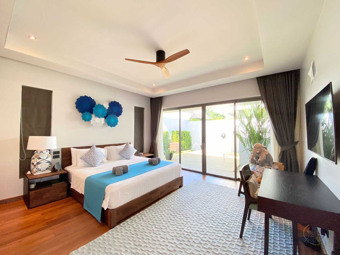 Property image - full photo 11