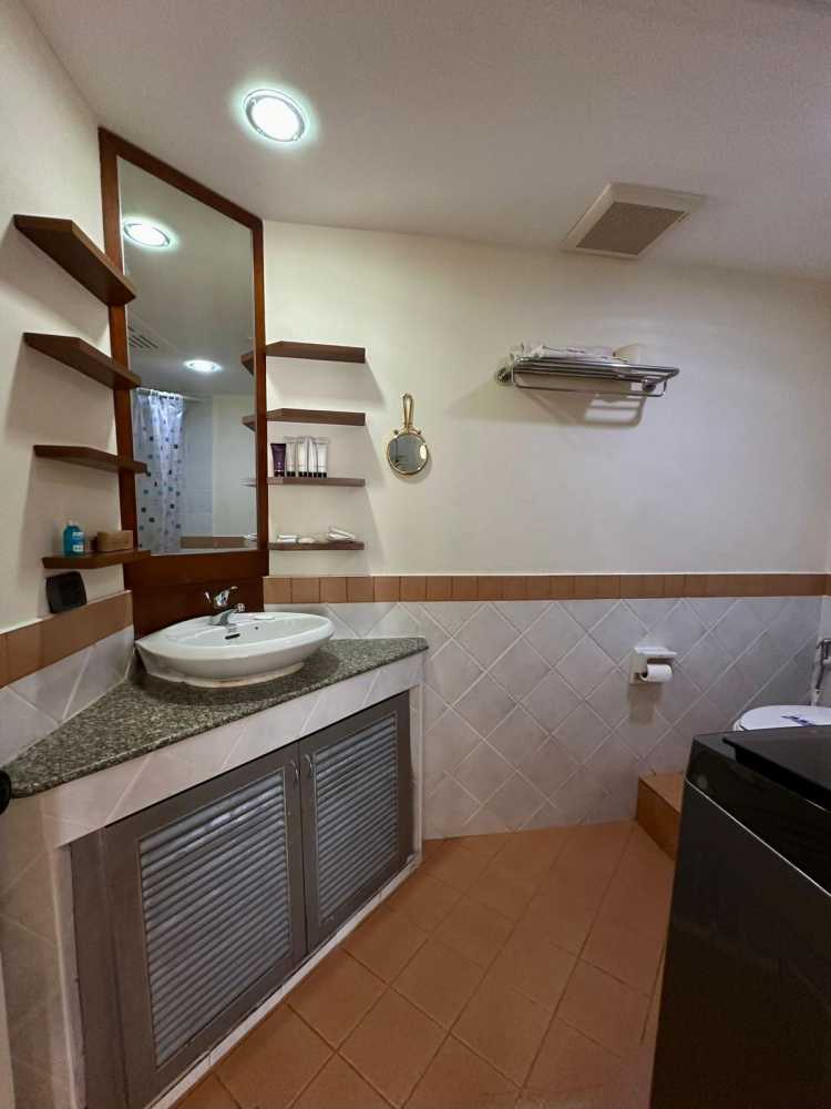 Property image - full photo 16
