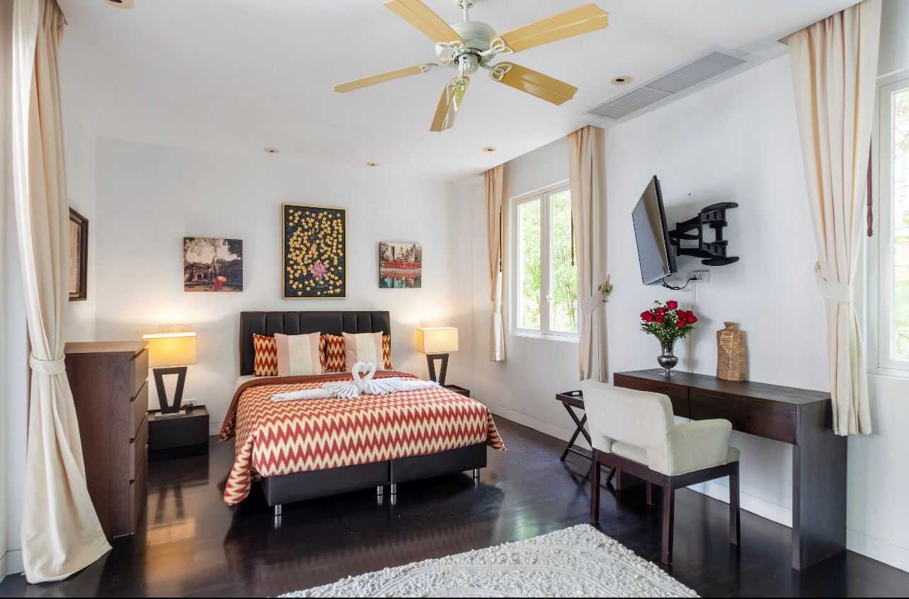 Property image - full photo 15