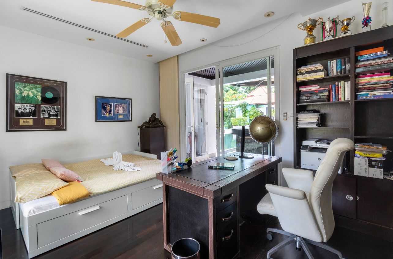 Property image - full photo 5