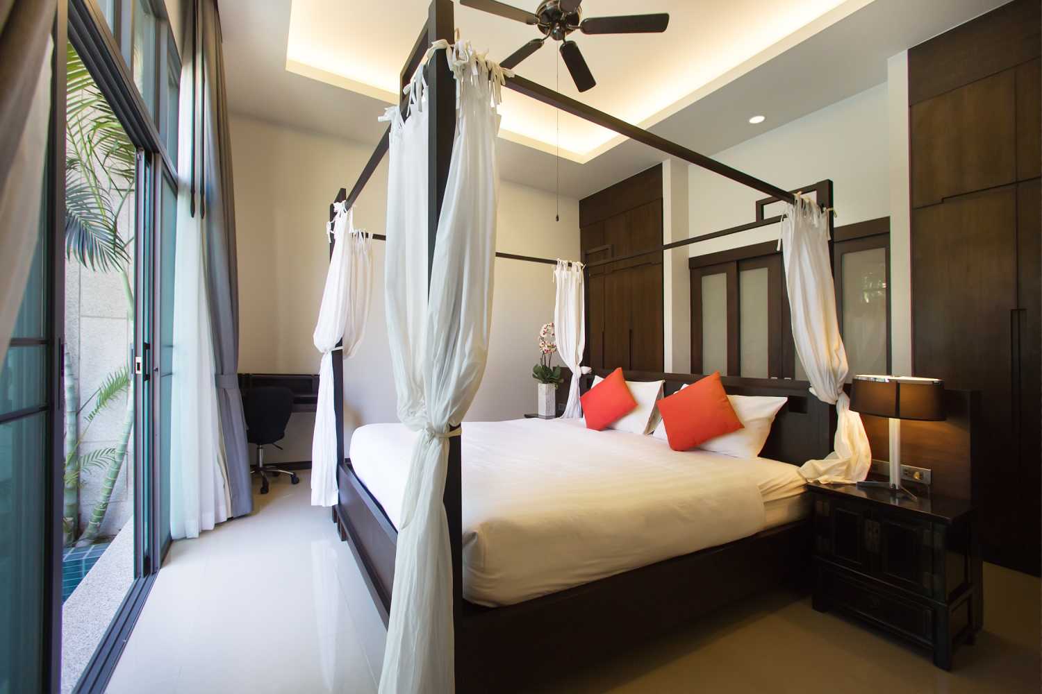 Property image - full photo 10