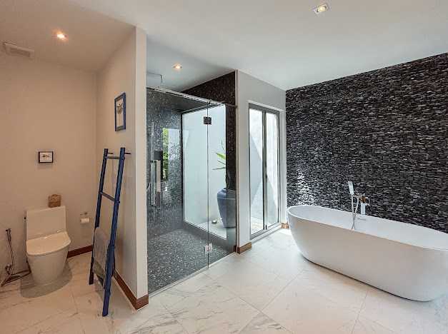 Property image - full photo 17