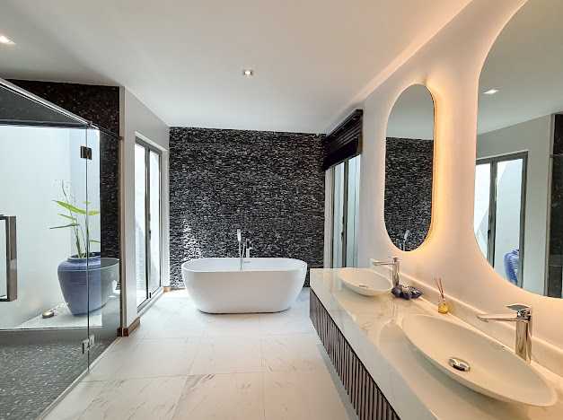 Property image - full photo 16