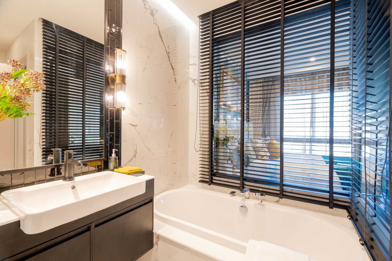 Property image - full photo 4