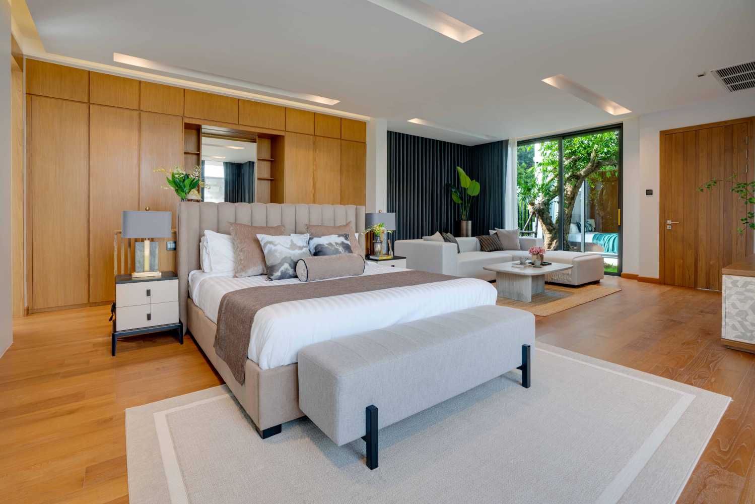 Property image - full photo 13