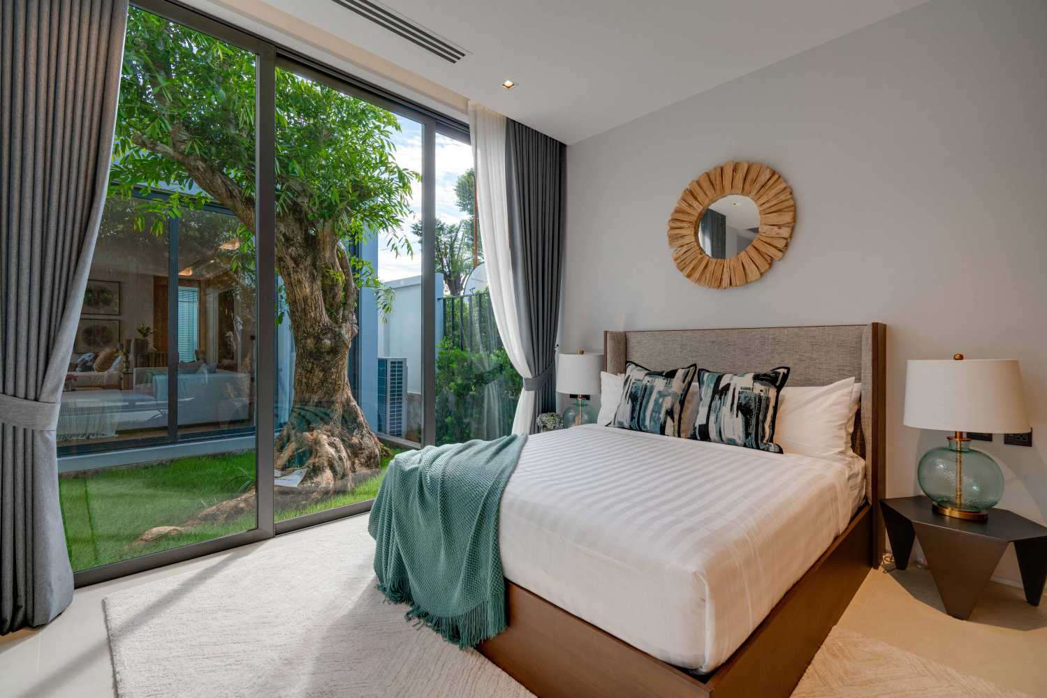 Property image - full photo 21