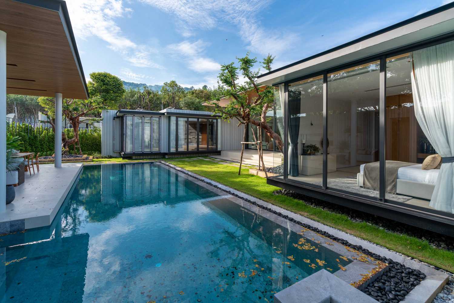 Property image - full photo 20