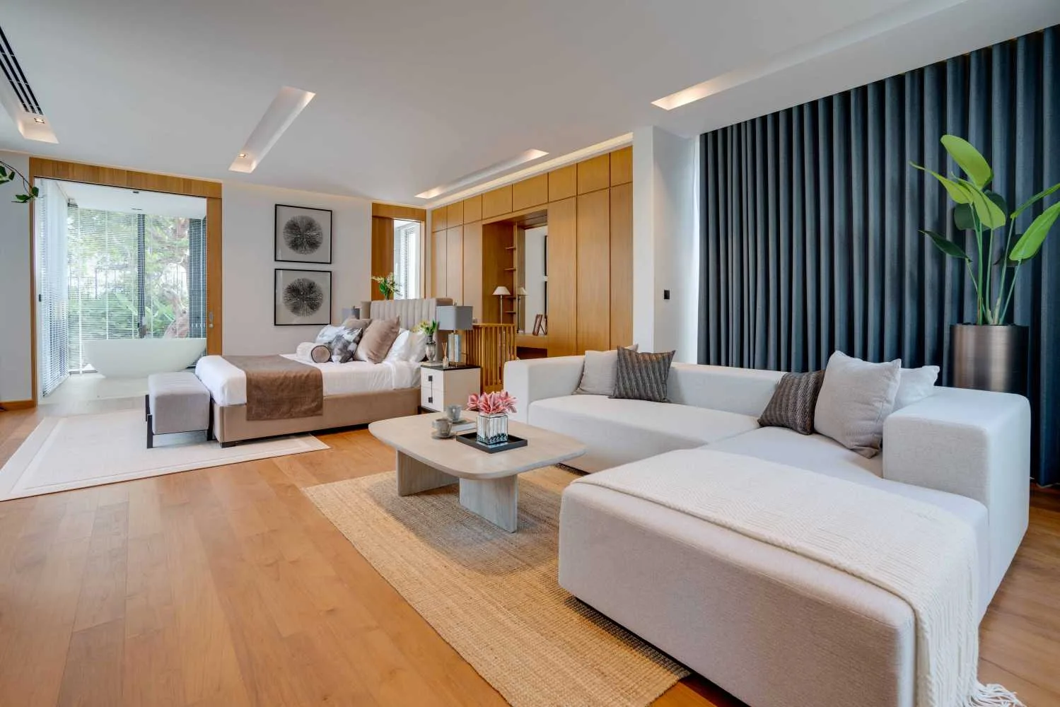 Property image - full photo 10