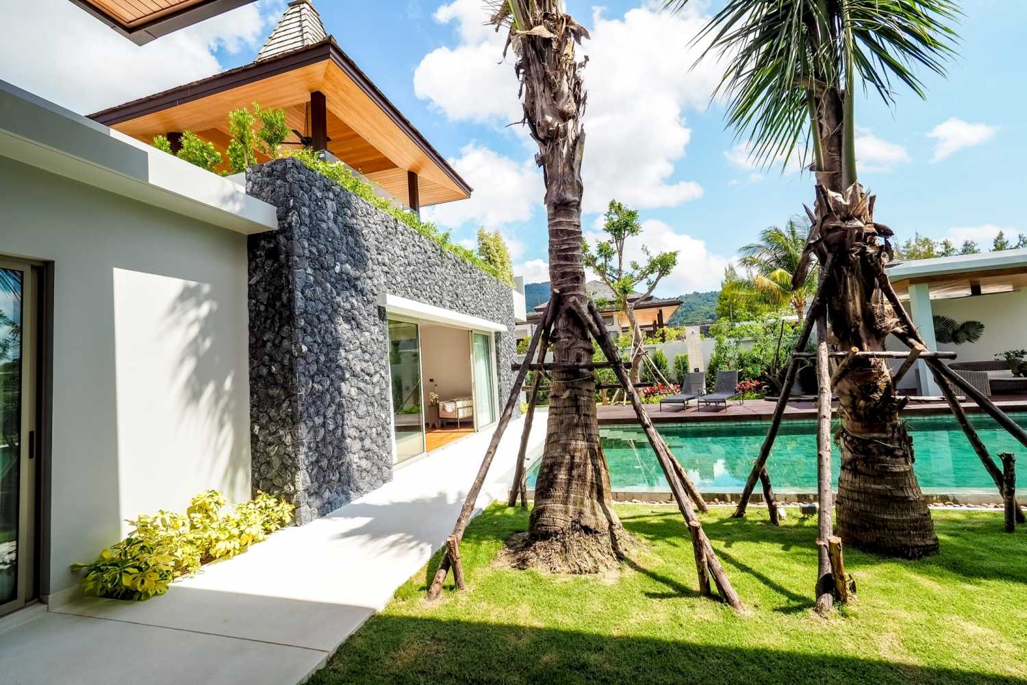 Property image - full photo 22