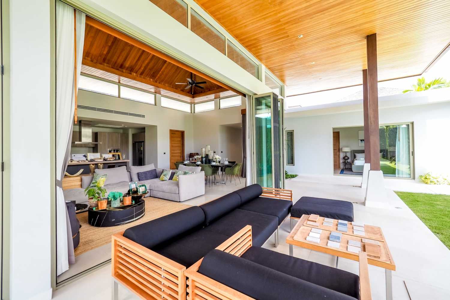 Property image - full photo 4