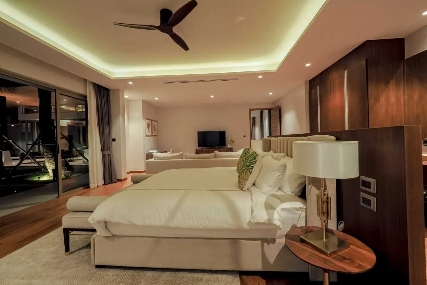 Property image - full photo 13