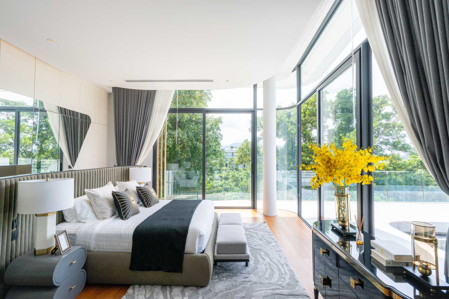 Property image - full photo 9