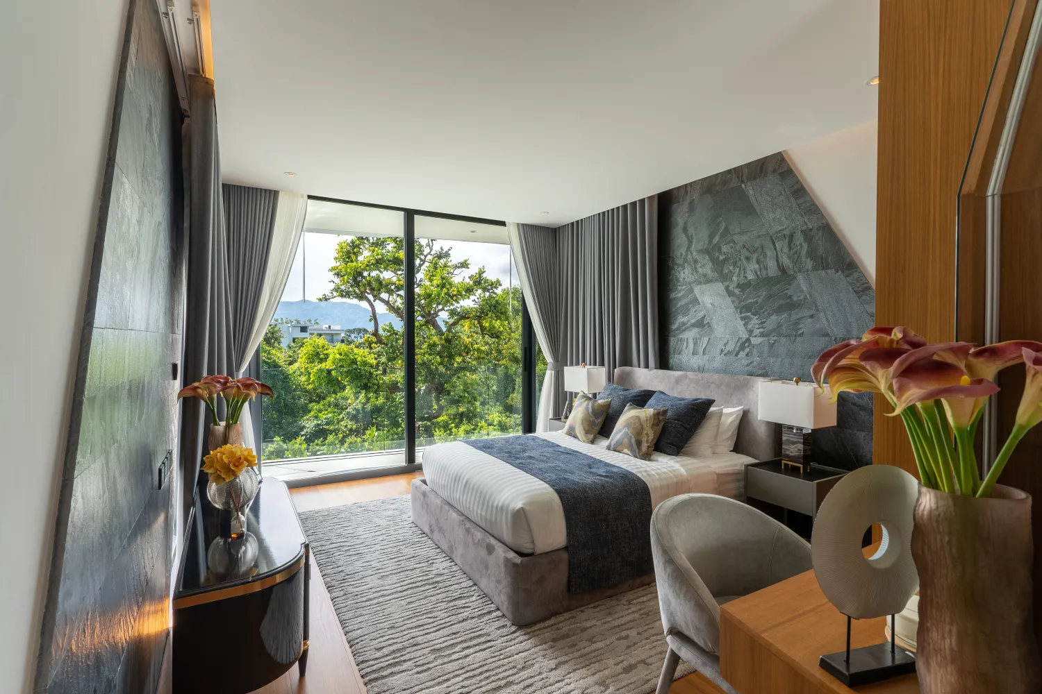 Property image - full photo 6