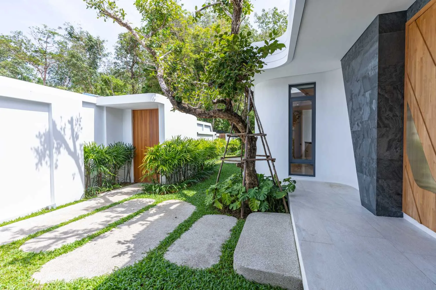 Property image - full photo 7