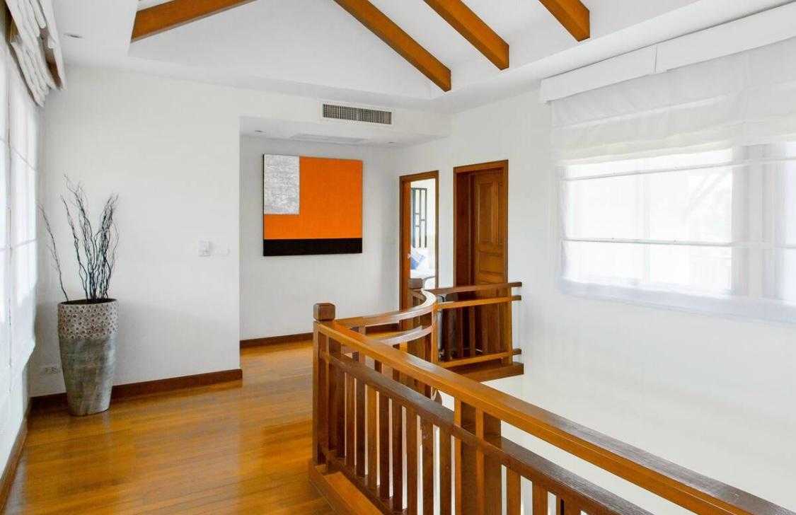 Property image - full photo 12