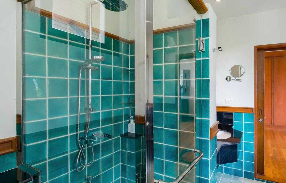 Property image - full photo 21