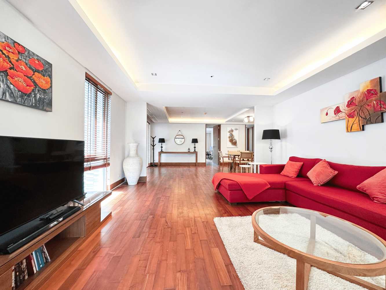 Property image - full photo 10