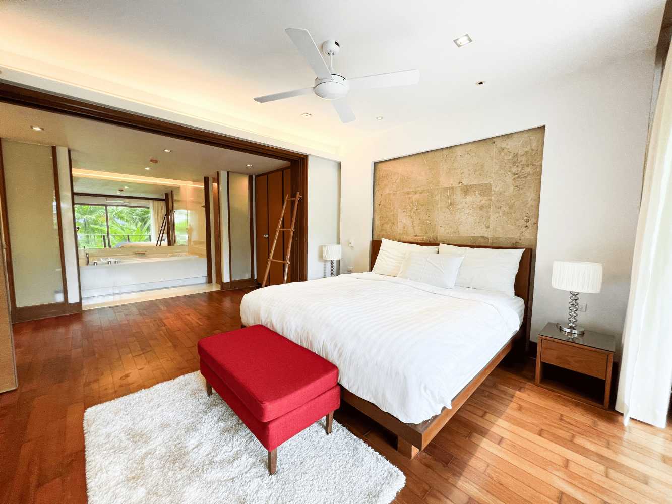 Property image - full photo 12